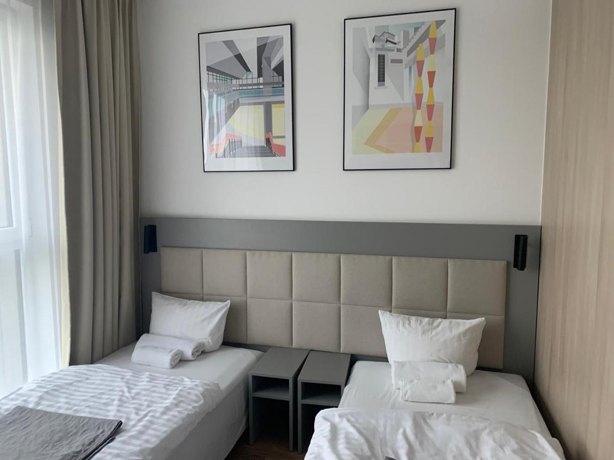404 Rooms Wolska Apartament Varşovia Exterior foto