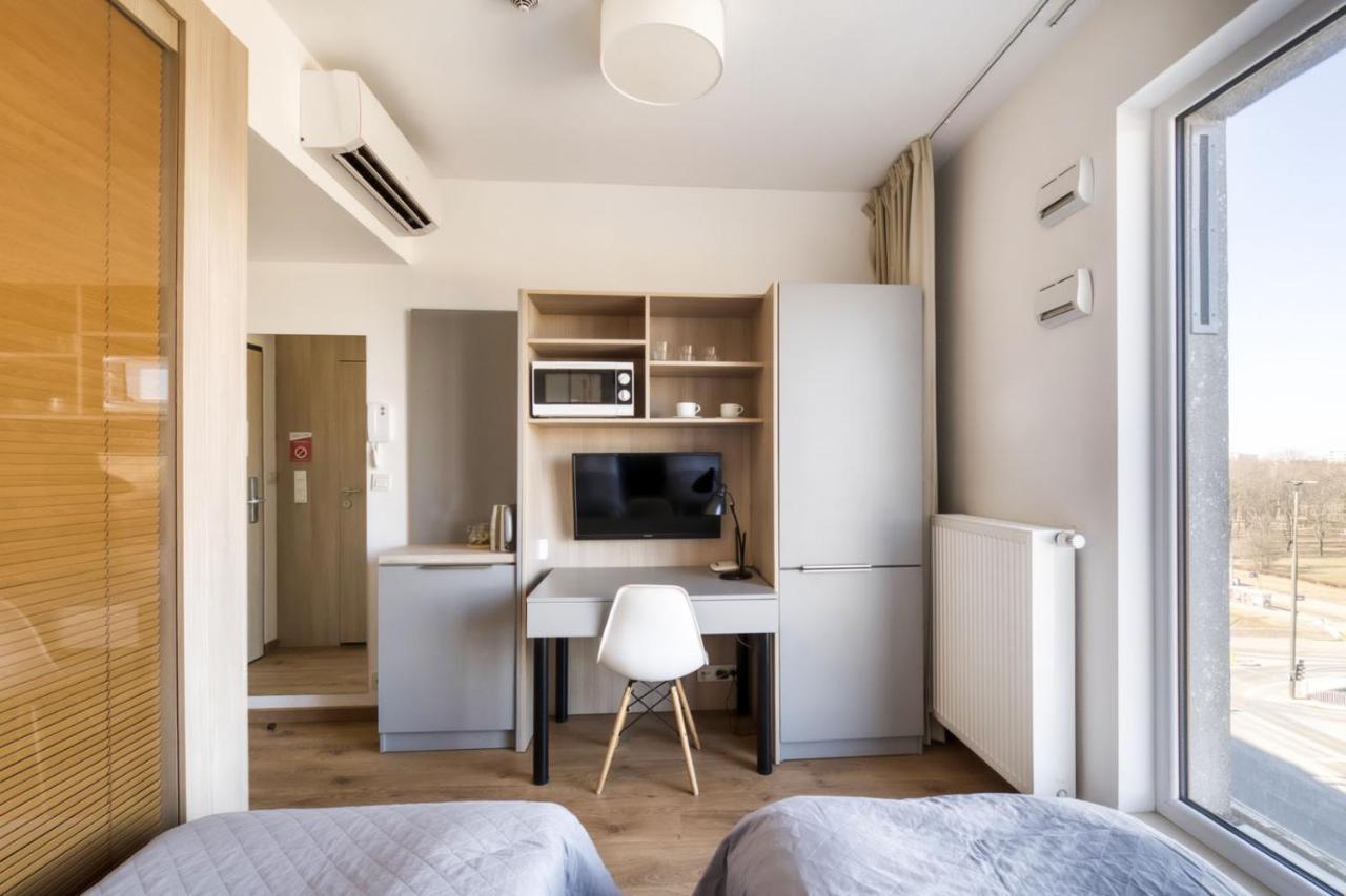 404 Rooms Wolska Apartament Varşovia Exterior foto